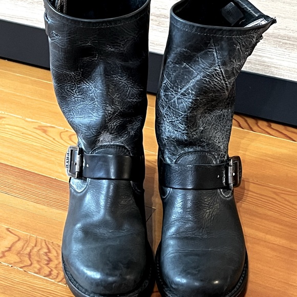 FRYE Veronica Booties, Size 6 - Picture 3 of 6